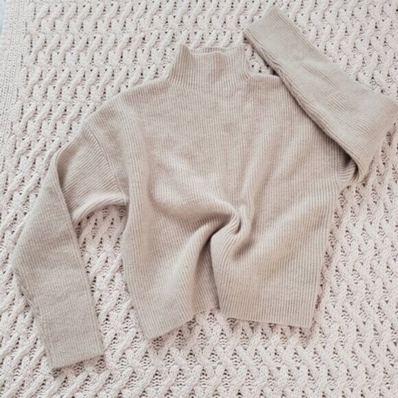 RETROD Oversized Beige Knit Mock Sweater- M- New *without tags* - Picture 3 of 4